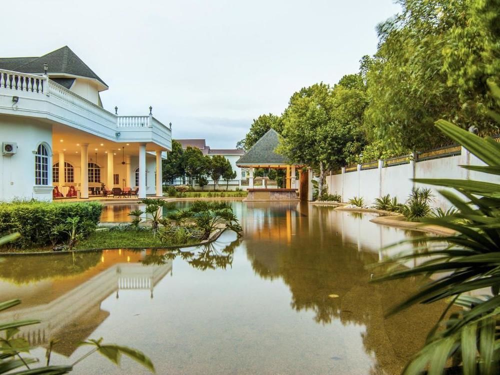 The Kahaani Hotel Ayer Keroh Exterior photo
